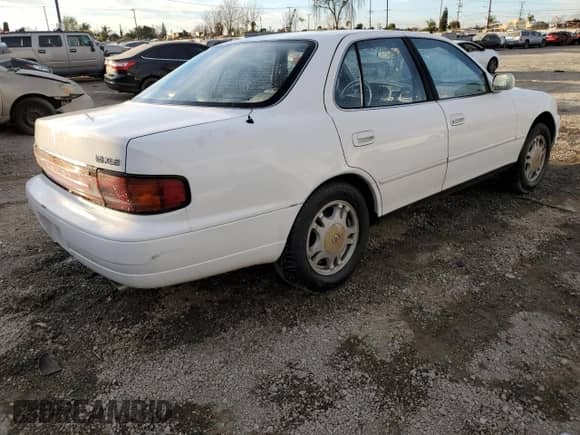 1993 Toyota Camry с VIN JT2VK13E1P0155415, выставлен на аукционе Copart как лот 87536905 с пробегом 59 612 миль миль и Чистый • Clean title. История ставок и продаж доступна на DreamBid. Изображение 3.