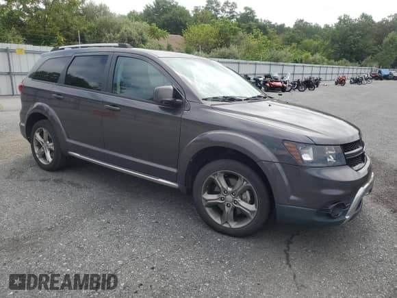 2017 Dodge Journey Crossroad Plus with VIN 3C4PDDGG1HT555938, listed as a Copart auction lot 68669955 with 95,858 mi miles and Salvage title. Bid and sale history available at DreamBid. Image 4.