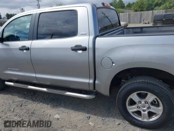 2008 Toyota Tundra with VIN 5TBDV54198S502395, listed as a IAAI auction lot 42979839 with 284,781 mi miles and . Bid and sale history available at DreamBid. Image 14.