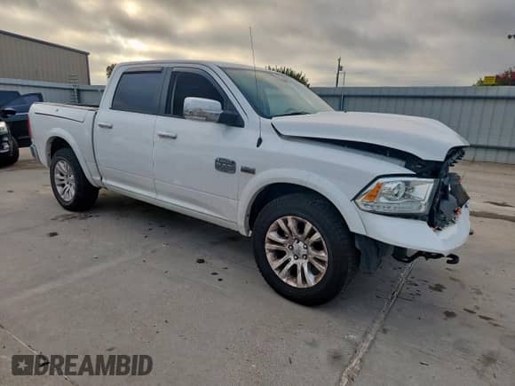 2017 Ram 1500 Longhorn z VIN 1C6RR7PT1HS518700, wystawiony jako Copart lot #81716535 z przebiegiem 196 003 mil mil oraz Szkoda całkowita • Salvage title. Historia ofert i sprzedaży dostępna na DreamBid. Obrazek 4.