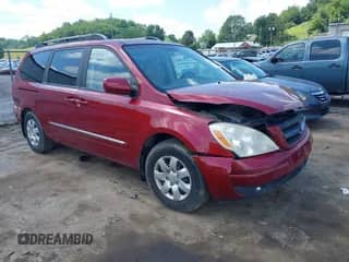 2007 Hyundai Entourage GLS with VIN KNDMC233876011118, listed as a IAAI auction lot 42613028 with 119,048 mi miles and . Bid and sale history available at DreamBid. Image 1.