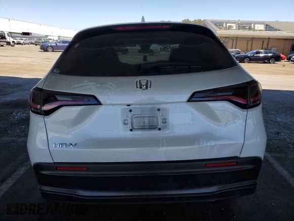 2023 Honda HR-V LX with VIN 3CZRZ1H30PM728226, listed as a Copart auction lot 68096065 with 70,600 mi miles and Salvage title. Bid and sale history available at DreamBid. Image 6.