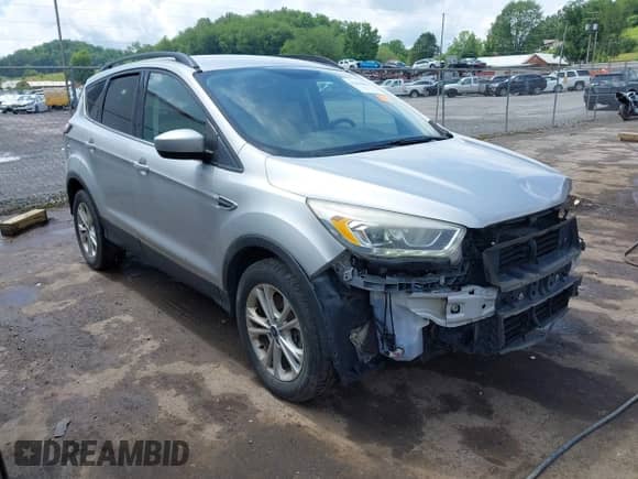2017 Ford Escape SE с VIN 1FMCU9G98HUE25329, выставлен на аукционе IAAI как лот 42496618 с пробегом 149 370 миль миль и . История ставок и продаж доступна на DreamBid. Изображение 1.