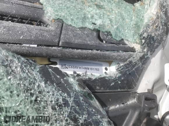 2022 Ram 1500 Limited z VIN 1C6SRFHT4NN191763, wystawiony jako Copart lot #53445265 z przebiegiem Nie podano mil oraz Szkoda całkowita • Salvage title. Historia ofert i sprzedaży dostępna na DreamBid. Obrazek 12.