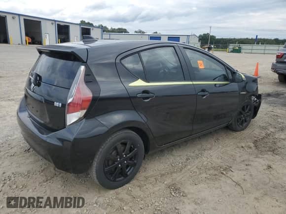 2016 Toyota Prius One z VIN JTDKDTB36G1122338, wystawiony jako Copart lot #70486945 z przebiegiem 116 165 mil mil oraz Szkoda całkowita • Salvage title. Historia ofert i sprzedaży dostępna na DreamBid. Obrazek 3.