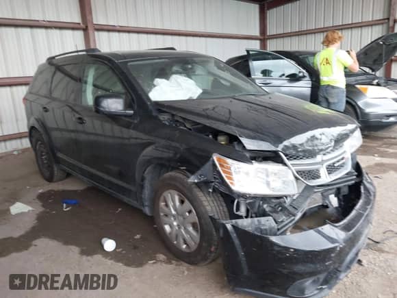 2019 Dodge Journey SE с VIN 3C4PDCBB2KT774159, выставлен на аукционе IAAI как лот 43248741 с пробегом 98 665 миль миль и . История ставок и продаж доступна на DreamBid. Изображение 1.