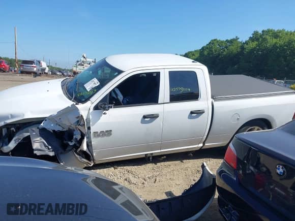 2018 Ram 1500 Tradesman с VIN 1C6RR7FT7JS163068, выставлен на аукционе IAAI как лот 42575079 с пробегом 163 420 миль миль и . История ставок и продаж доступна на DreamBid. Изображение 13.