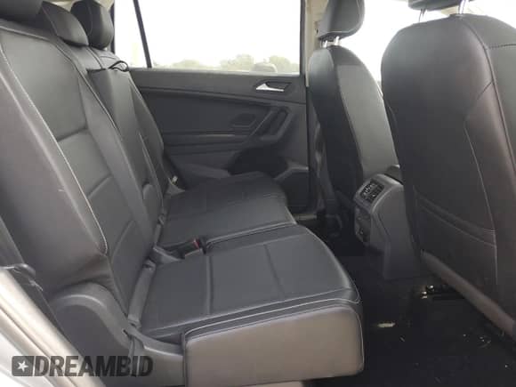 2021 Volkswagen Tiguan SE с VIN 3VV3B7AX8MM003308, выставлен на аукционе Copart как лот 70284365 с пробегом Не указан миль и Списание • Salvage title. История ставок и продаж доступна на DreamBid. Изображение 10.