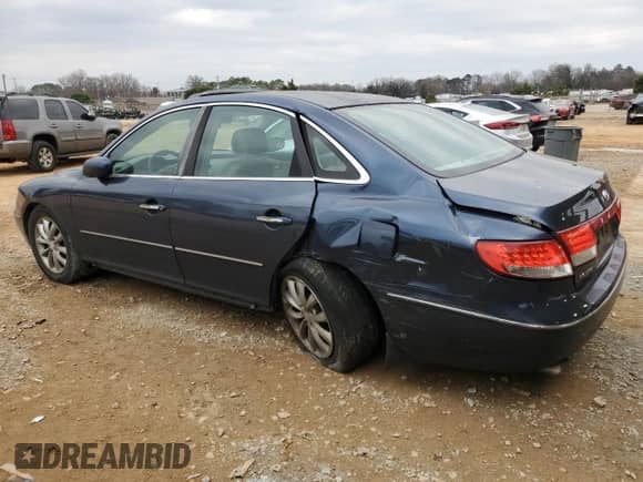 2006 Hyundai Azera SE с VIN KMHFC46F16A040560, выставлен на аукционе Copart как лот 86125214 с пробегом 207 152 миль миль и Списание • Salvage title. История ставок и продаж доступна на DreamBid. Изображение 2.