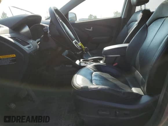 2011 Hyundai Tucson GLS с VIN KM8JUCAC5BU223225, выставлен на аукционе Copart как лот 80780065 с пробегом 82 809 миль миль и Списание • Salvage title. История ставок и продаж доступна на DreamBid. Изображение 7.