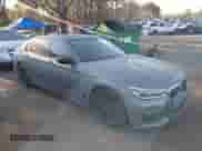 2016 BMW 7 Series 750i xDrive z VIN WBA7F2C53GG417885, wystawiony jako IAAI lot #42110749 z przebiegiem 94 133 mil mil oraz . Historia ofert i sprzedaży dostępna na DreamBid. Obrazek 13.