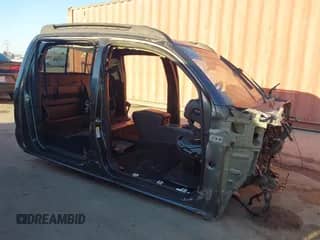 2018 Toyota Tacoma SR5 z VIN 3TMBZ5DN6JM017160, wystawiony jako IAAI lot #43423023 z przebiegiem 83 201 mil mil oraz . Historia ofert i sprzedaży dostępna na DreamBid. Obrazek 1.