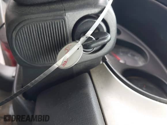 2007 Chevrolet Monte Carlo LS z VIN 2G1WJ15K979417830, wystawiony jako IAAI lot #42477706 z przebiegiem 271 562 mil mil oraz . Historia ofert i sprzedaży dostępna na DreamBid. Obrazek 11.