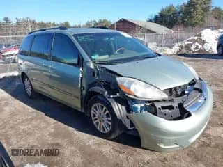 2009 Toyota Sienna XLE z VIN 5TDZK22C99S267314, wystawiony jako IAAI lot #41434638 z przebiegiem 163 160 mil mil oraz . Historia ofert i sprzedaży dostępna na DreamBid. Obrazek 1.