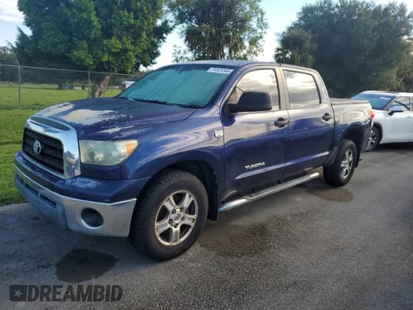 2007 Toyota Tundra SR5 z VIN 5TBET54117S455677, wystawiony jako Copart lot #74101544 z przebiegiem Nie podano mil oraz Szkoda całkowita • Salvage title. Historia ofert i sprzedaży dostępna na DreamBid. Obrazek 1.
