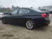 2016 BMW 3 Series 320i xDrive z VIN WBA8E5G54GNU21359, wystawiony jako Copart lot #90828525 z przebiegiem 152 230 mil mil oraz Czysty tytuł • Clean title. Historia ofert i sprzedaży dostępna na DreamBid. Obrazek 2.