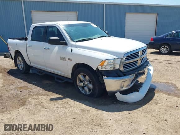 2015 Ram 1500 Outdoorsman with VIN 1C6RR7LT3FS746622, listed as a IAAI auction lot 43098008 with 290,144 mi miles and . Bid and sale history available at DreamBid. Image 1.