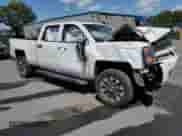 2019 Chevrolet Silverado 2500HD LTZ z VIN 1GC1KTEY7KF125723, wystawiony jako Copart lot #71325495 z przebiegiem Nie podano mil oraz Szkoda całkowita • Salvage title. Historia ofert i sprzedaży dostępna na DreamBid. Obrazek 4.