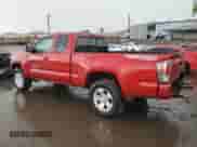 2022 Toyota Tacoma SR z VIN 3TYSZ5AN7NT097311, wystawiony jako Copart lot #58397415 z przebiegiem 64 409 mil mil oraz Szkoda całkowita • Salvage title. Historia ofert i sprzedaży dostępna na DreamBid. Obrazek 2.