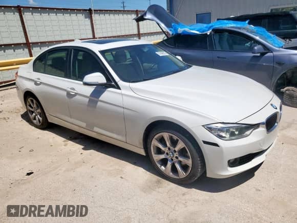 2012 BMW 3 Series 335i с VIN WBA3A9G57CNN67732, выставлен на аукционе Copart как лот 51949825 с пробегом 129 964 миль миль и Списание • Salvage title. История ставок и продаж доступна на DreamBid. Изображение 4.