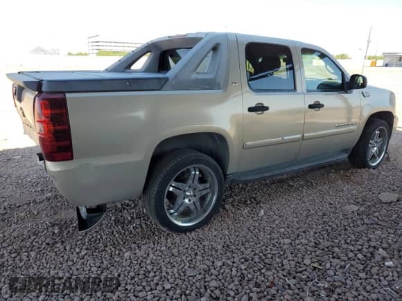 2007 Chevrolet Avalanche 2LT с VIN 3GNEC12J07G203413, выставлен на аукционе Copart как лот 66300185 с пробегом 201 063 миль миль и Списание • Salvage title. История ставок и продаж доступна на DreamBid. Изображение 3.