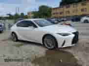 2022 Lexus IS 300 z VIN JTHDA1D27N5119978, wystawiony jako Copart lot #65100645 z przebiegiem 39 094 mil mil oraz Nie do naprawy • Non repairable. Historia ofert i sprzedaży dostępna na DreamBid. Obrazek 4.