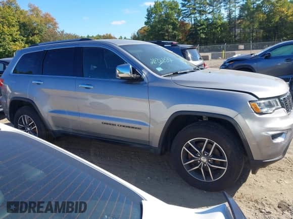 2018 Jeep Grand Cherokee Limited with VIN 1C4RJFBG0JC109205, listed as a IAAI auction lot 43360316 with 82,790 mi miles and . Bid and sale history available at DreamBid. Image 13.
