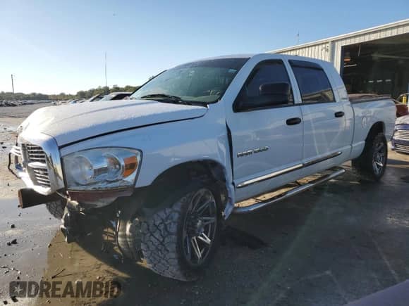 2007 Dodge 1500 SLT z VIN 3D7KR19DX7G751922, wystawiony jako Copart lot #76756934 z przebiegiem 145 115 mil mil oraz Szkoda całkowita • Salvage title. Historia ofert i sprzedaży dostępna na DreamBid. Obrazek 1.