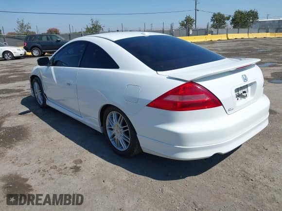 2004 Honda Accord EX with VIN 1HGCM82634A018057, listed as a IAAI auction lot 43215823 with 211,294 mi miles and . Bid and sale history available at DreamBid. Image 3.