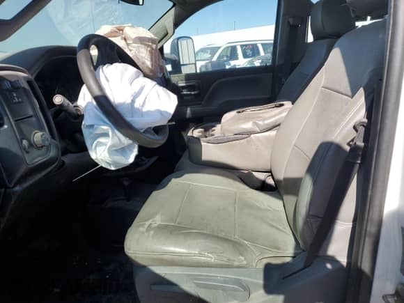 2017 Chevrolet Silverado 3500HD Work Truck с VIN 1GB4KYCY2HF211287, выставлен на аукционе Copart как лот 73021724 с пробегом 91 803 миль миль и Списание • Salvage title. История ставок и продаж доступна на DreamBid. Изображение 7.