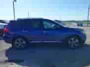 2019 Nissan Pathfinder SL с VIN 5N1DR2MM8KC647338, выставлен на аукционе IAAI как лот 42055820 с пробегом 75 064 миль миль и . История ставок и продаж доступна на DreamBid. Изображение 13.