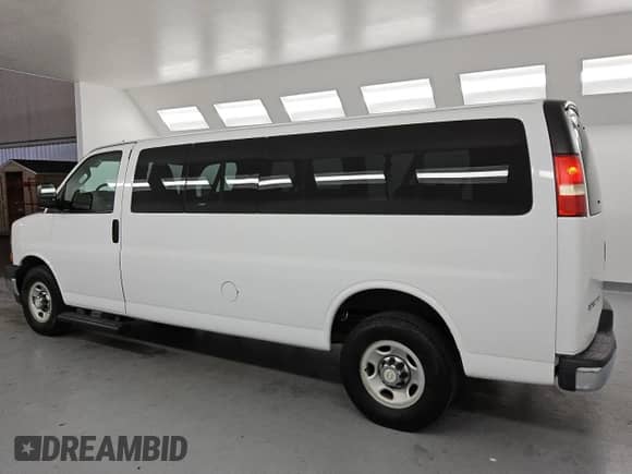 2017 Chevrolet Express Passenger LT с VIN 1GAZGPFF0H1259870, выставлен на аукционе Copart как лот 66563475 с пробегом 25 276 миль миль и Чистый • Clean title. История ставок и продаж доступна на DreamBid. Изображение 2.
