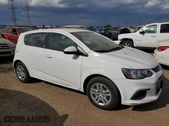 2017 Chevrolet Sonic LT with VIN 1G1JG6SH5H4138488, listed as a Copart auction lot 85275095 with 140,821 mi miles and Salvage title. Bid and sale history available at DreamBid. Image 4.