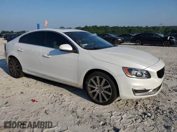 2018 Volvo S60 Inscription с VIN LYV402HK6JB173321, выставлен на аукционе Copart как лот 62164545 с пробегом 92 341 миль миль и Списание • Salvage title. История ставок и продаж доступна на DreamBid. Изображение 4.