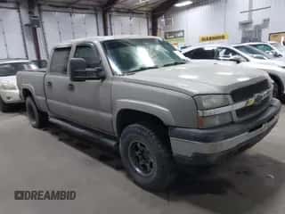 2003 Chevrolet Silverado 1500HD LT с VIN 1GCGK13U23F142493, выставлен на аукционе IAAI как лот 41354080 с пробегом 256 725 миль миль и . История ставок и продаж доступна на DreamBid. Изображение 1.