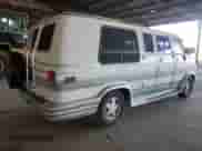 1992 Chevrolet Chevy Van с VIN 1GBEG25K3N7110762, выставлен на аукционе Copart как лот 81037964 с пробегом 202 599 миль миль и Чистый • Clean title. История ставок и продаж доступна на DreamBid. Изображение 3.