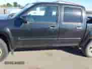 2009 Chevrolet Colorado 1LT с VIN 1GCDT13E598105833, выставлен на аукционе IAAI как лот 43439855 с пробегом 136 488 миль миль и . История ставок и продаж доступна на DreamBid. Изображение 6.