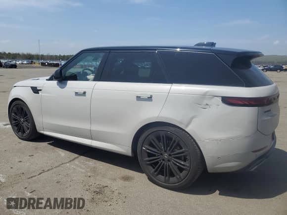 2025 Land Rover Range Rover Sport Dynamic SE z VIN SAL1L9FU9SA433963, wystawiony jako Copart lot #53710265 z przebiegiem 8 678 mil mil oraz Szkoda całkowita • Salvage title. Historia ofert i sprzedaży dostępna na DreamBid. Obrazek 2.