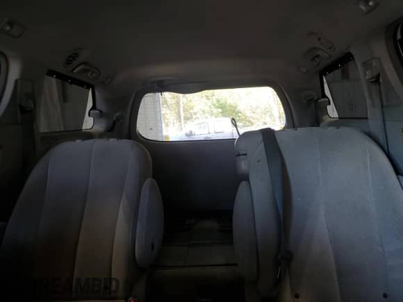 2014 Toyota Sienna LE AAS z VIN 5TDKK3DC5ES493428, wystawiony jako Copart lot #85291155 z przebiegiem 145 406 mil mil oraz Szkoda całkowita • Salvage title. Historia ofert i sprzedaży dostępna na DreamBid. Obrazek 10.