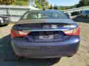 2013 Hyundai Sonata SE z VIN 5NPEC4AC6DH535162, wystawiony jako Copart lot #84705085 z przebiegiem 143 459 mil mil oraz Czysty tytuł • Clean title. Historia ofert i sprzedaży dostępna na DreamBid. Obrazek 6.