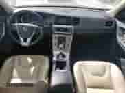 2018 Volvo S60 Inscription с VIN LYV402HK3JB171722, выставлен на аукционе Copart как лот 80505085 с пробегом 87 869 миль миль и Списание • Salvage title. История ставок и продаж доступна на DreamBid. Изображение 8.