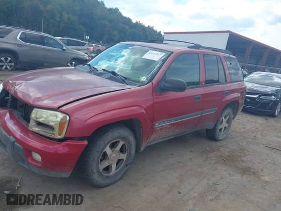 2002 Chevrolet TrailBlazer LS with VIN 1GNDT13S922164101, listed as a IAAI auction lot 43212917 with 285,275 mi miles and . Bid and sale history available at DreamBid. Image 20.