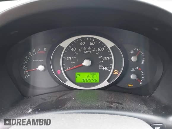 2008 Hyundai Tucson SE with VIN KM8JN72D68U762845, listed as a IAAI auction lot 41839903 with 188,546 mi miles and . Bid and sale history available at DreamBid. Image 7.