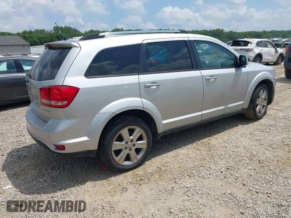 2014 Dodge Journey Limited с VIN 3C4PDCDG8ET112566, выставлен на аукционе IAAI как лот 42518135 с пробегом 189 219 миль миль и . История ставок и продаж доступна на DreamBid. Изображение 4.