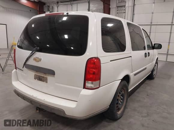 2006 Chevrolet Uplander LS с VIN 1GNDV23L16D133203, выставлен на аукционе IAAI как лот 41933876 с пробегом 216 894 миль миль и . История ставок и продаж доступна на DreamBid. Изображение 4.