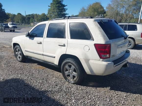 2006 Jeep Grand Cherokee Limited with VIN 1J4HS58NX6C317697, listed as a IAAI auction lot 43347551 with 168,680 mi miles and . Bid and sale history available at DreamBid. Image 3.