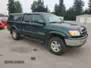 2001 Toyota Tundra Limited z VIN 5TBBT48171S143054, wystawiony jako Copart lot #71740305 z przebiegiem 121 330 mil mil oraz Czysty tytuł • Clean title. Historia ofert i sprzedaży dostępna na DreamBid. Obrazek 4.
