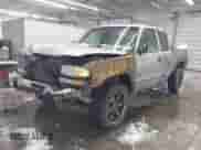 2005 GMC Sierra 1500 SLE z VIN 2GTEK19B051369107, wystawiony jako IAAI lot #41613525 z przebiegiem 188 730 mil mil oraz . Historia ofert i sprzedaży dostępna na DreamBid. Obrazek 17.
