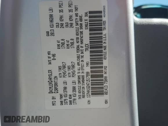 2007 Dodge 1500 SLT z VIN 1D7HA16247J517990, wystawiony jako Copart lot #58032355 z przebiegiem 96 247 mil mil oraz Szkoda całkowita • Salvage title. Historia ofert i sprzedaży dostępna na DreamBid. Obrazek 12.