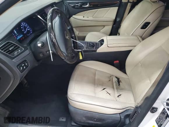 2015 Hyundai Equus Signature с VIN KMHGH4JH9FU094279, выставлен на аукционе Copart как лот 54852485 с пробегом 133 935 миль миль и Списание • Salvage title. История ставок и продаж доступна на DreamBid. Изображение 7.